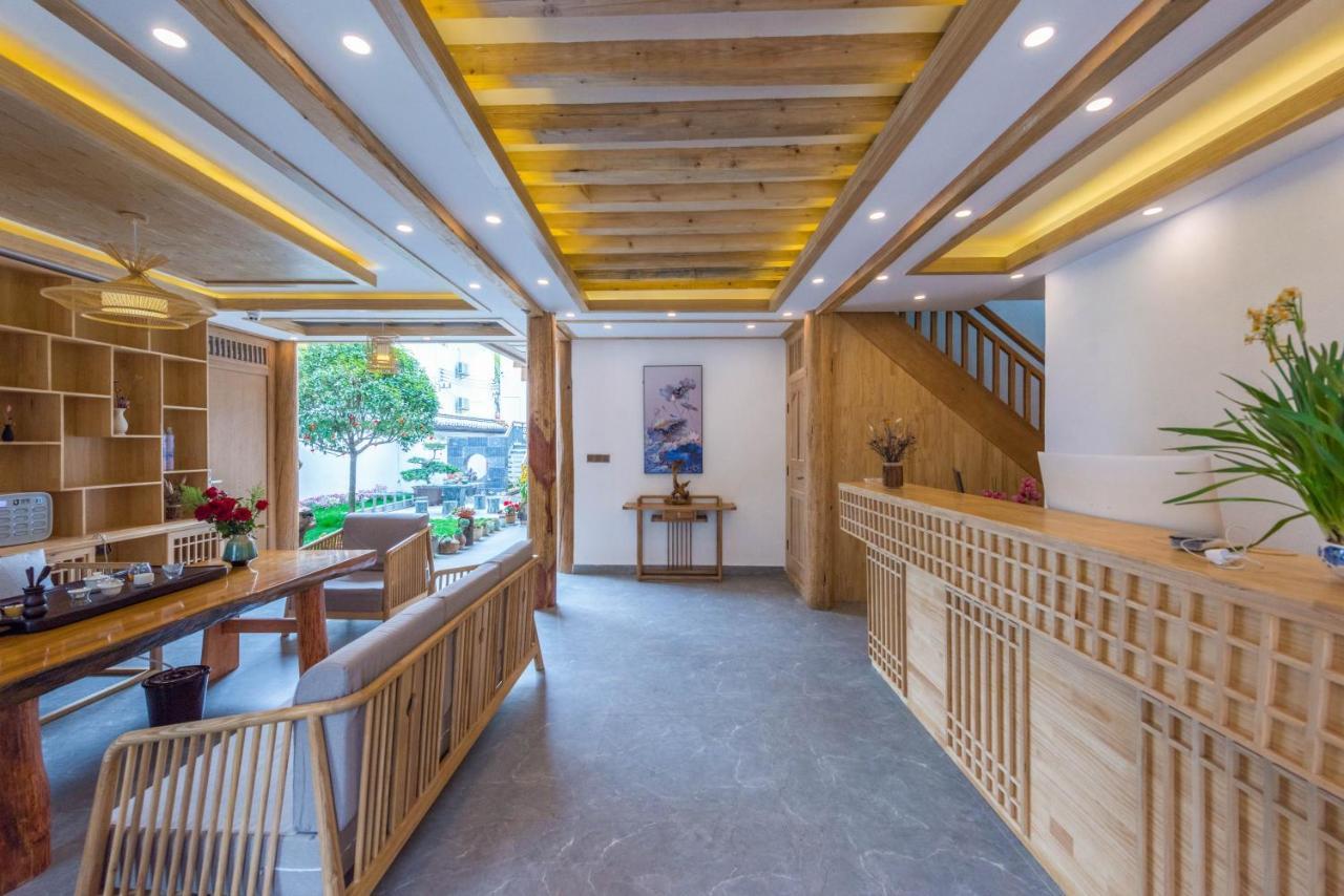 Peer & Forever Guest House Lijiang  Exteriör bild